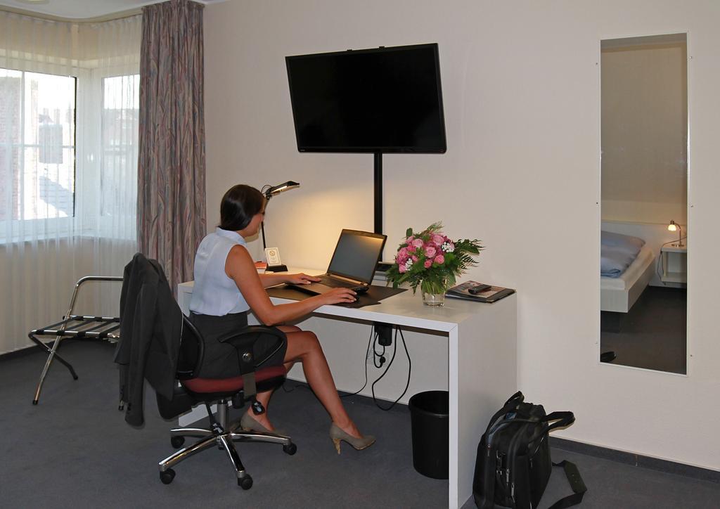Hotel Am Park Dinslaken Extérieur photo